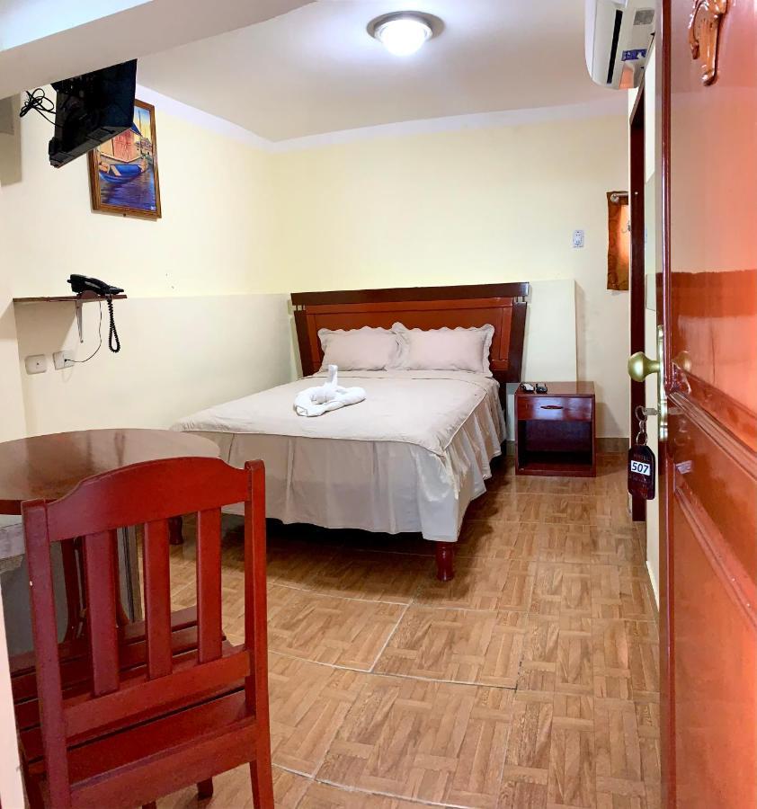 Hotel Ventura Isabel Iquitos Exterior foto